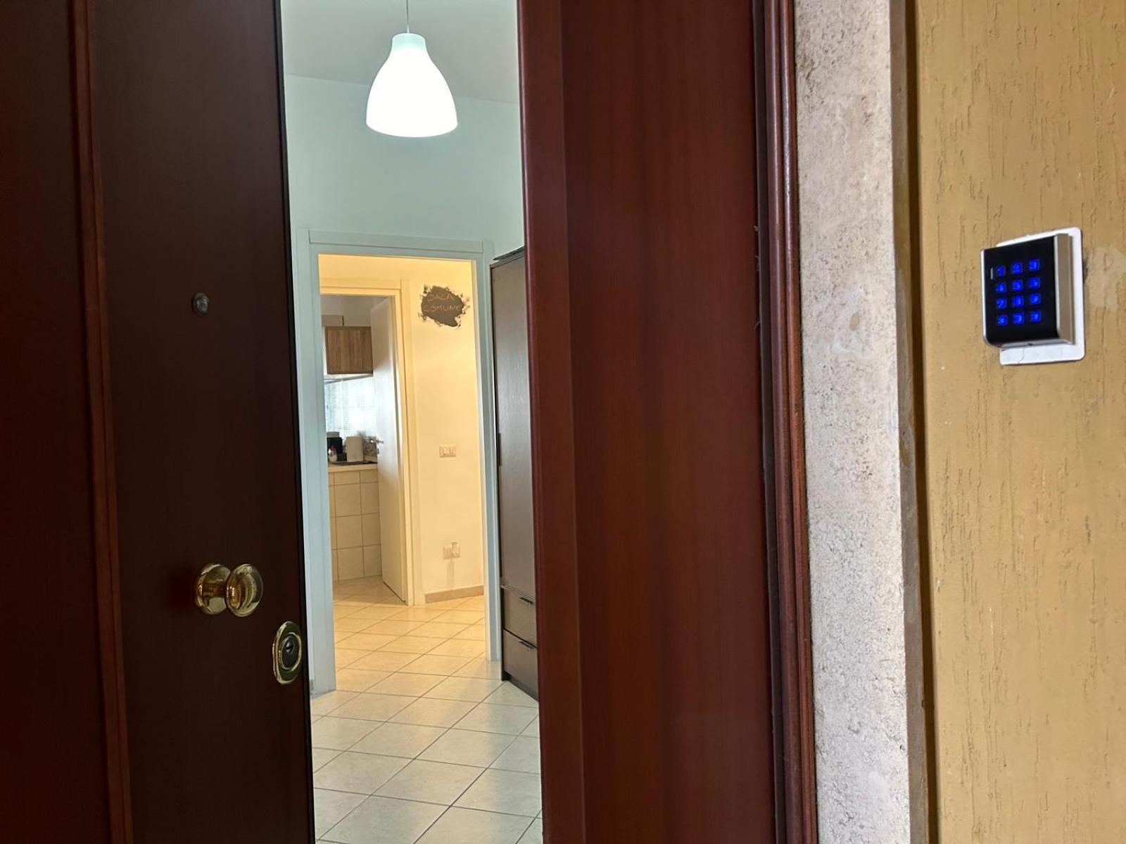 Peppe'S Bed Hotel Rome Exterior photo