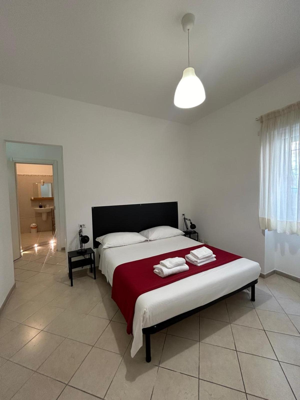 Peppe'S Bed Hotel Rome Exterior photo
