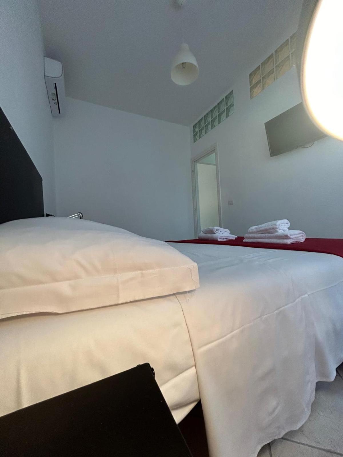 Peppe'S Bed Hotel Rome Exterior photo